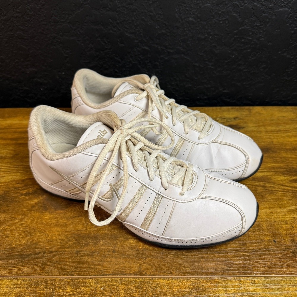 Nike Musique IV 318076-111 White Leather Dance Fitness Shoes Womens 8.5